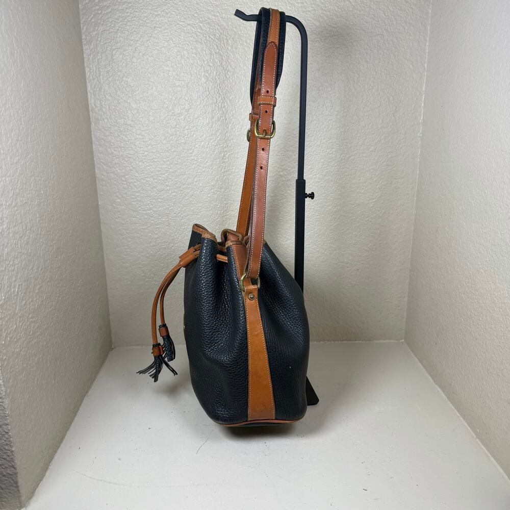 EUC Dooney Bourke vintage drawstring bucket bag with COA - Picture 7 of 8